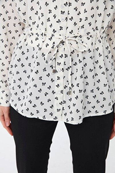 Desen Triko Women's Bow Patterned Pocket Shirt Ecru