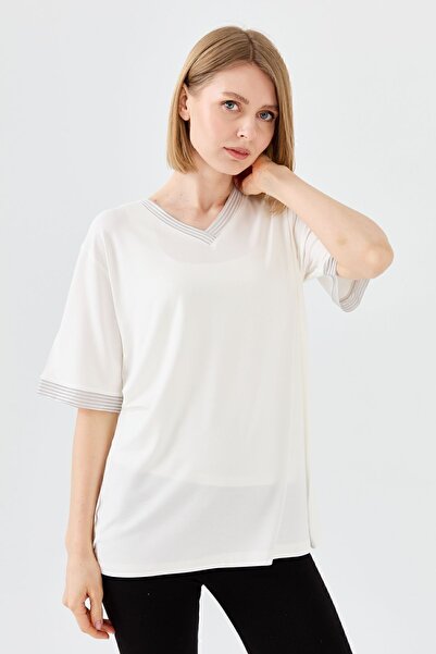 Desen Triko Women's V-Neck Chain Banded Combed Cotton T-shirt Bone