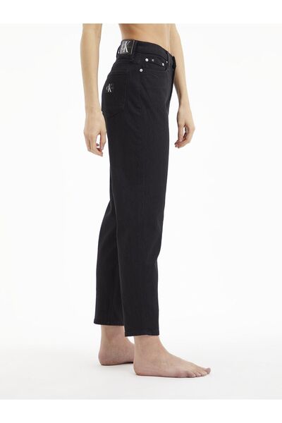 Calvin Klein MOM JEAN