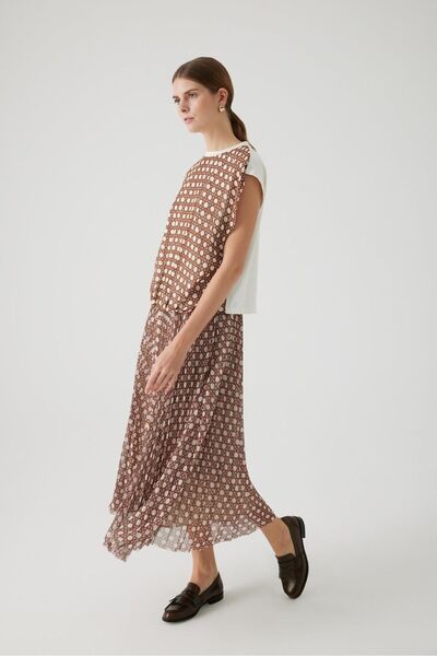 Exquise Καφέ κανονική μπλούζα - Καλάθι με σχέδιο