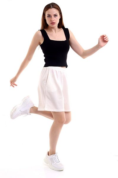 kozzy Women's Loose Casual Cut Regular Pocket Shorts Ecru