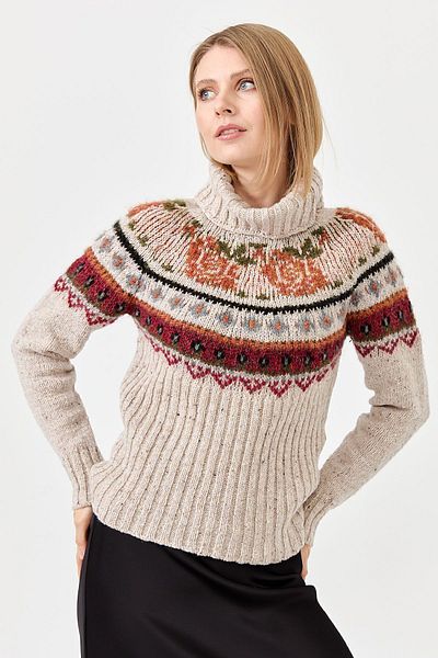 Desen Triko Women's Full Turtleneck Rose Patterned Wool Sweater Beige