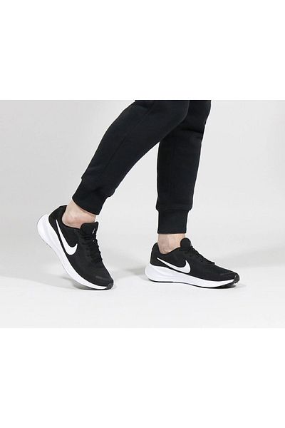 Nike Revolution 7 férfi sportcipő - napi futás, fekete