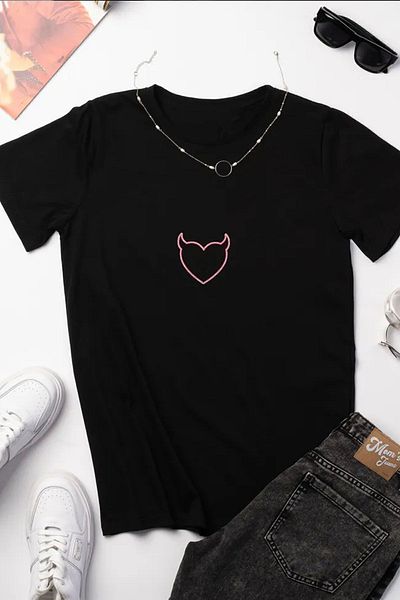 uyguntarz Unisex oversize tričko Devil Heart s potiskem