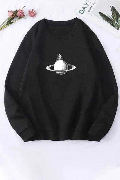 uyguntarz Unisex-Sweatshirt „Astronaut Rides“ mit Rundhalsausschnitt, bedruckt