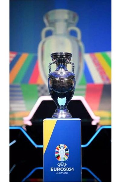 Goplast Premium Κύπελλο Euro 2024 - Ασημί Χρώμα, Πραγματικό Μέγεθος 1 κιλό