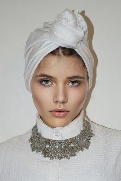 GENNA إكسسوار شعر بونيه مزدوج الجوانب
