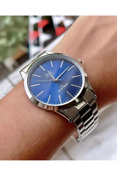 Q&Q Men's Silver Stainless Steel Quartz Watch - Blue Dial, Stylish and Durable