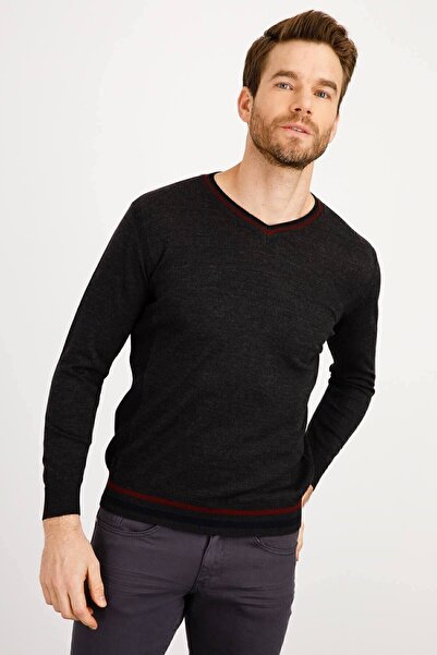 Desen Triko Чоловічий светр з смугастим коміром і V-подібним вирізом, колір димчасто-сірий