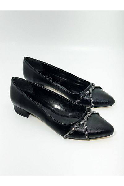ZSHOES Women's Large Size 41/42 Laser Embroidered 3.5cm Heeled Shoes
