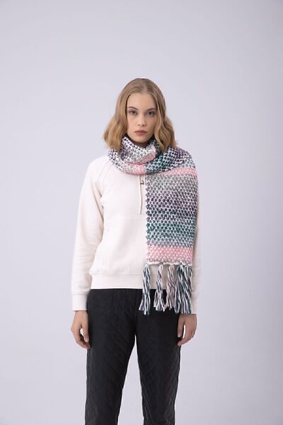 Nordbron Winter Cream Colored Tasseled Soft Textured Logo Carin Block Pattern