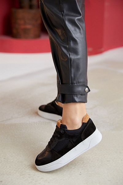 NILUFARR Vontex Black Genuine Leather Women's Sneakers