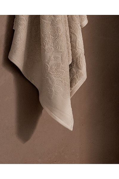 Madame Coco Amour Bath Towel