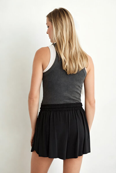 Vitrin Bol Kesim Taytlı Spor Şort