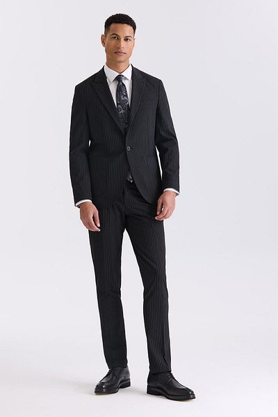 Jakamen Black Slim Fit Pointed Collar Strech Striped Jogger Suit