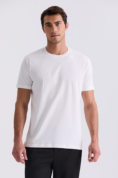 Jakamen T-Shirt Εκρου Slim Fit Στρογγυλή Λαιμόκοψη