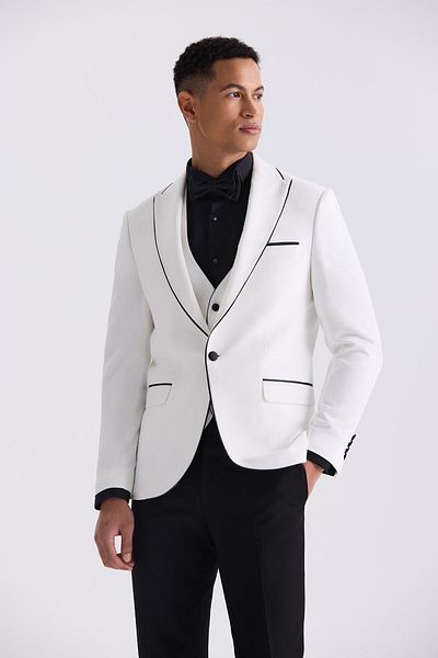 Jakamen White Slim Fit Pointed Collar Vest Tuxedo Suit