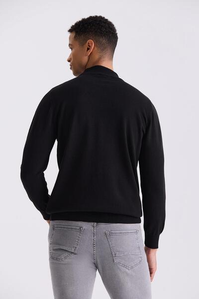 Jakamen Μαύρο πλεκτό πουλόβερ μισό φορμάκι με λεπτή εφαρμογή