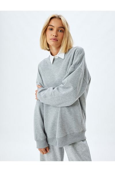 Koton Relaxed Cut Crew Neck Long Sleeve Sweatshirt