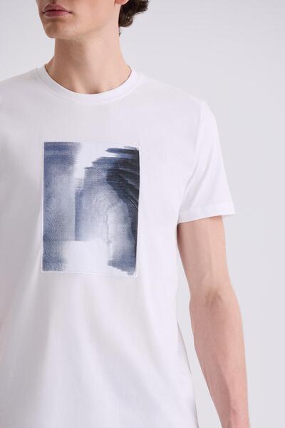 Jakamen Λευκό μπλουζάκι με στάμπα με λεπτή εφαρμογή