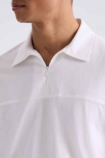 Jakamen White Slim Fit Zippered Polo Neck T-Shirt