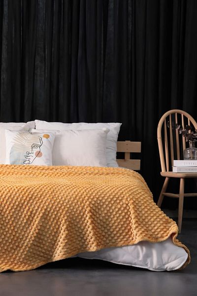 FAVORA Mink All Season Bud Double Blanket - Yellow