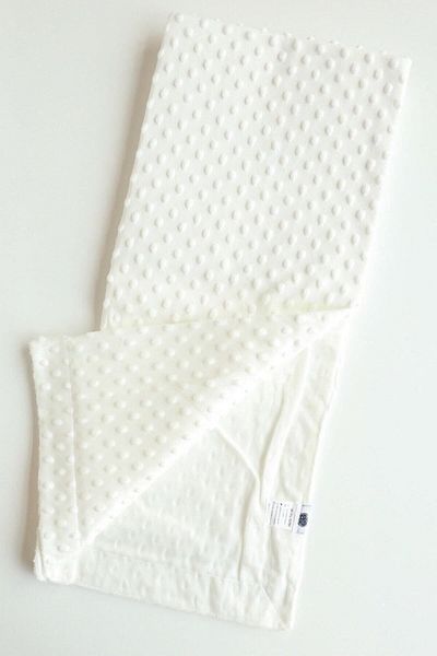 Kids Buude Chickpea Blanket Ecru Is the Same as the Model in the Image.