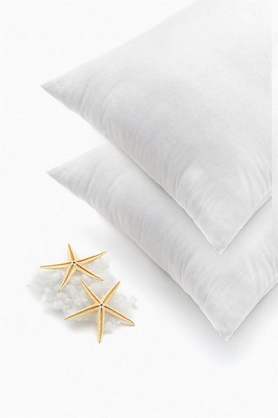 FAVORA 1000 g White Silicone Pillow 2 Pack