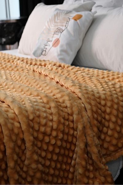 FAVORA Mink All Season Bud Double Blanket - Yellow
