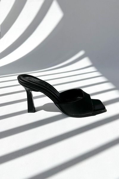 nope21shoess Tocuri înalte Liza Black