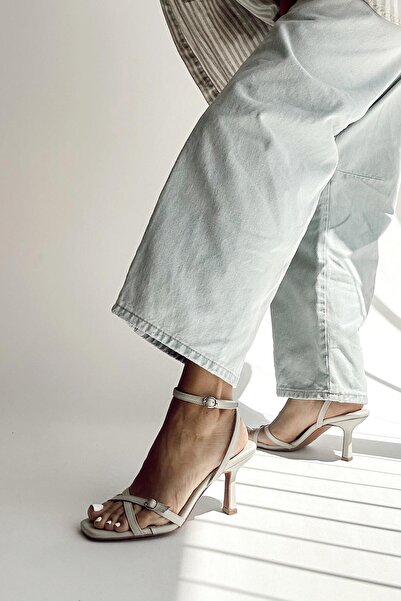 nope21shoess حذاء بكعب جلد طبيعي بيج