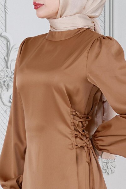 Sevitli Σατέν Βραδινό Φόρεμα - Πλαϊνό Δαντέλα, Χρώμα Καμηλό