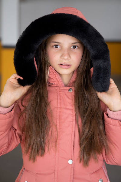 Cansın Mini Pembe Kürklü İçi Astarlı Çıkarılabilir Kapüşonlu Kız Çocuk Mont 19055