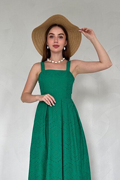 Elbee Fashion Woman Φόρεμα Brode με κρεμαστή συσκευή