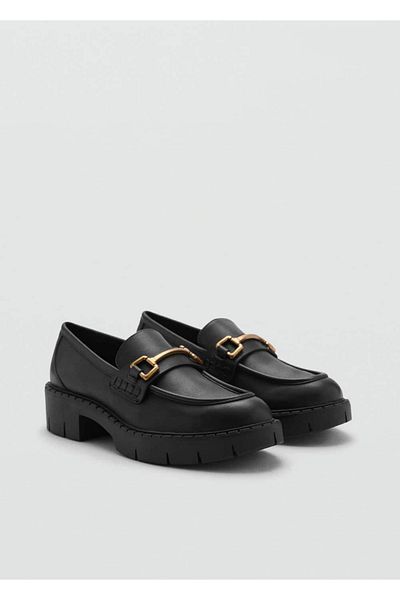 MANGO Woman Lederloafer mit metallischen Details