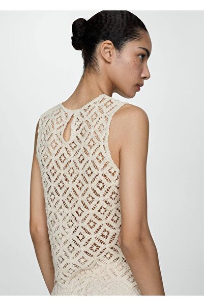 MANGO Woman Αμάνικη μπλούζα με βελονάκι