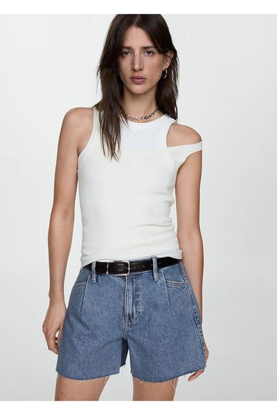 MANGO Woman Pantaloni scurți din denim fără cusături pe picioare