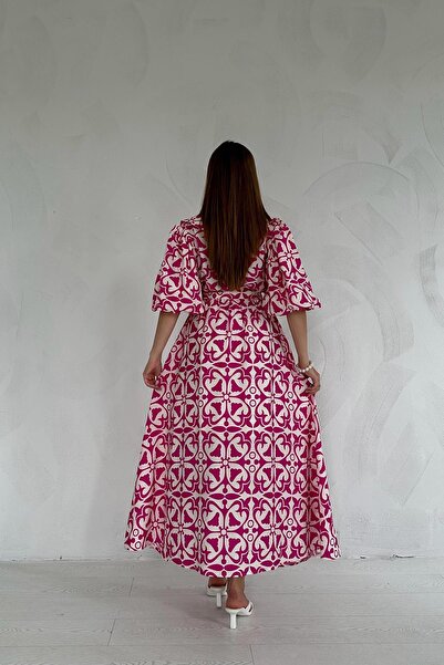 Elbee Fashion Woman Φόρεμα με φαρδύ γιακά με σκίσιμο στρίφωμα