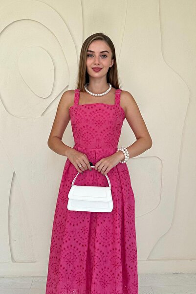 Elbee Fashion Woman Κεντητό Φόρεμα με Εξάρτημα Ζαρτιέρας