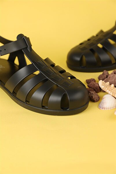 IGOR Size 36-40 Igor Biarritz Black Sandals