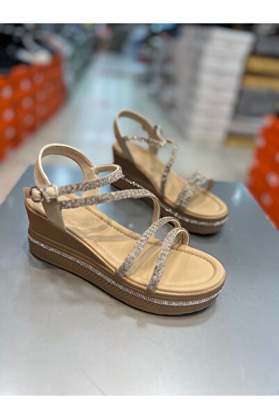 Guja صندل نسائي أنيق بكعب عريض من فيتا