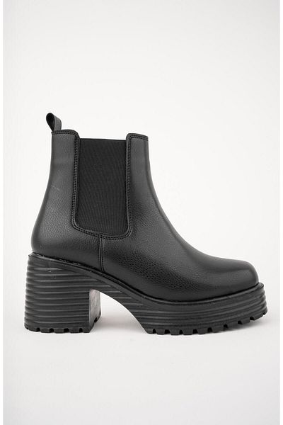 MUGGO Macha Guaranteed Thick Sole Platform Heeled Women's Boots