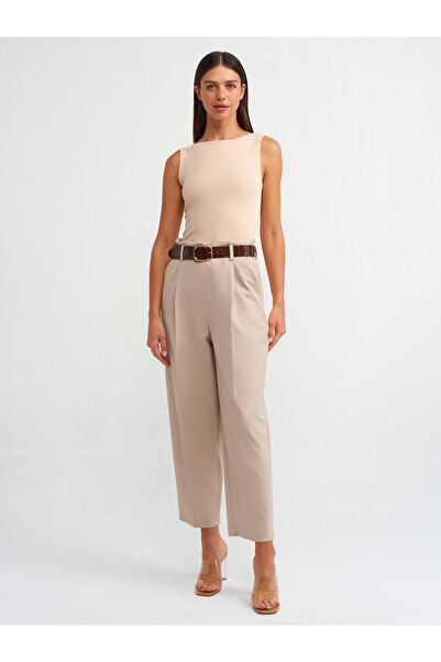 Dilvin 20868 Kayık Yaka Kolsuz Top-Açık Bej