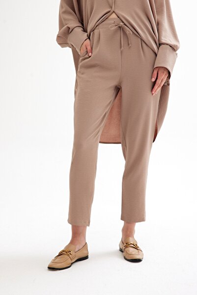 QANU Front Pleated Crepe Trousers Mink
