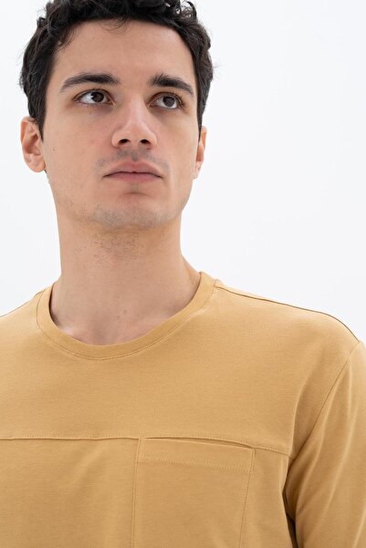 Arma Ανδρικό μπλουζάκι με κίτρινο μουστάρδα με κανονική εφαρμογή με λαιμόκοψη Y 25344404601