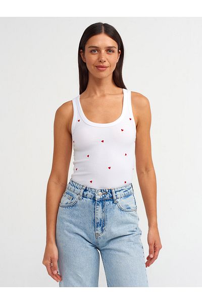 Dilvin 20846 White Heart Embroidered Athlete
