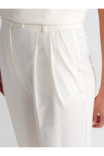 Dilvin 71282 Kemer Köprülü Geniş Paça Dökümlü Pantolon-Beyaz
