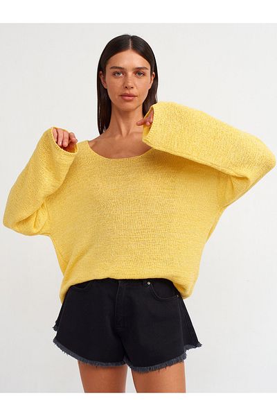 Dilvin 10547 Pulover din tricot cu textura moale cu guler oval-galben
