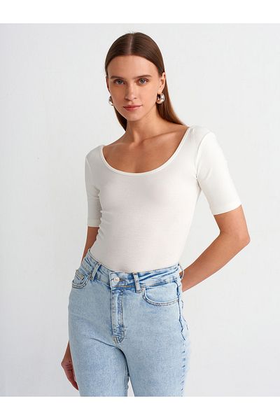 Dilvin 20817 Ecru Short Sleeve Bodysuit - Snaps from the Bottom