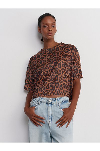 Dilvin 10616 Crew Neck Leopard Printed Knitwear Blouse-Camel